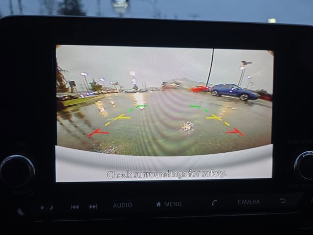 Used 2024 Nissan Pathfinder SV image 25