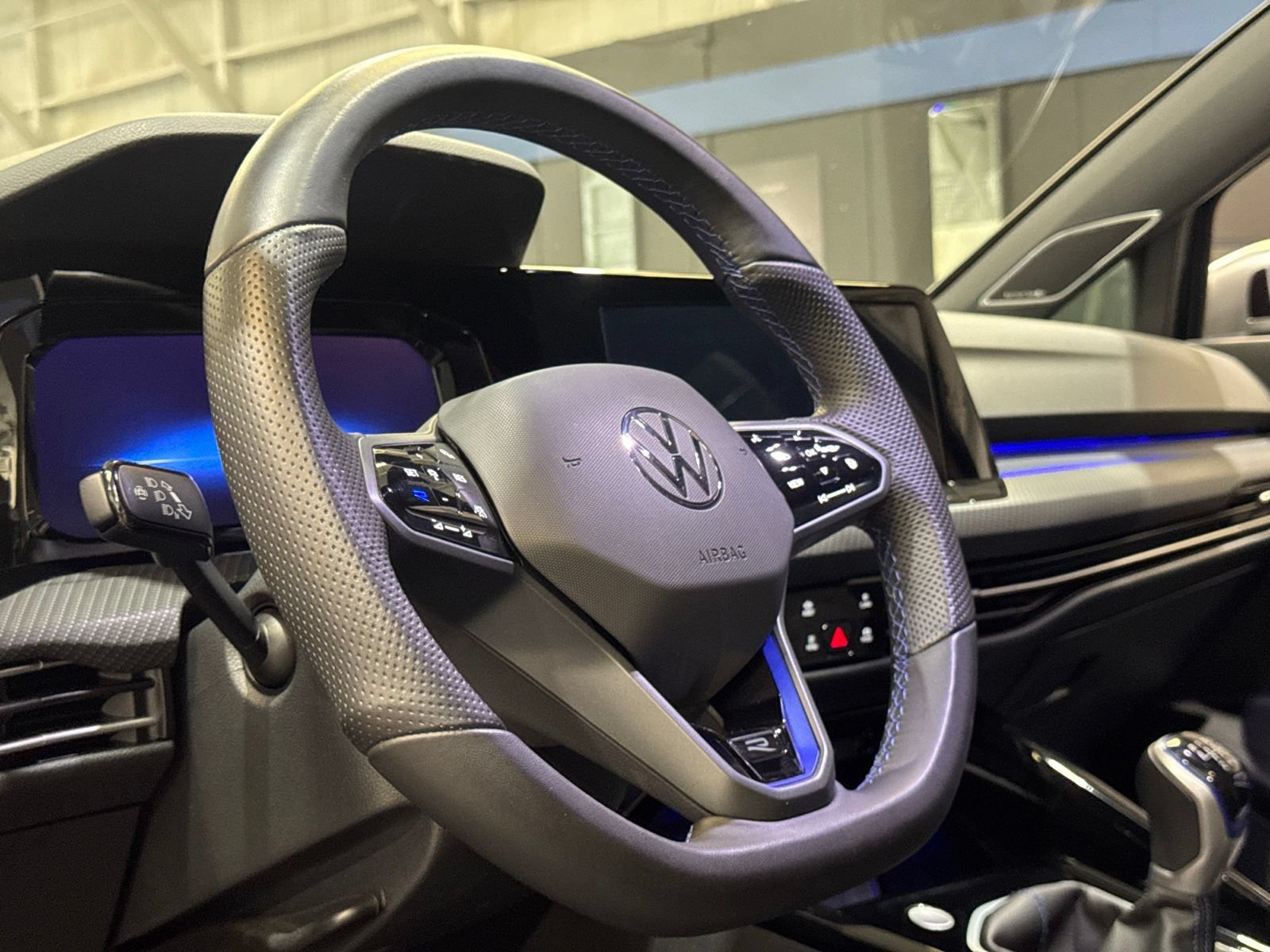 Used 2024 Volkswagen Golf R AWD/4WD image 28