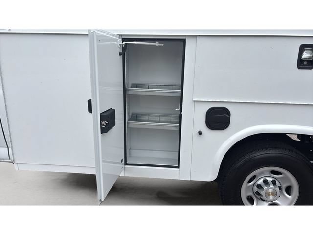 New 2025 Chevrolet Express 3500 w/ Power Convenience Package RWD image 10