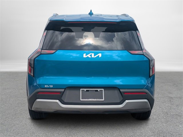New 2026 Kia EV9 Wind image 4