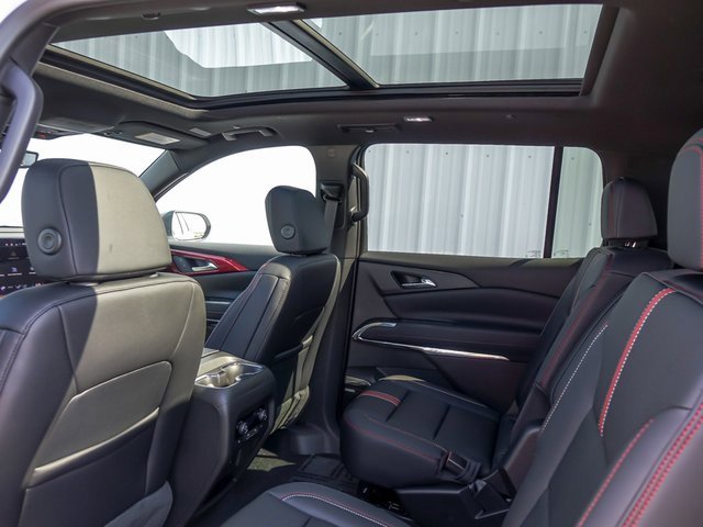 New 2026 Chevrolet Traverse RS w/ LPO, Floor Liner Package image 18