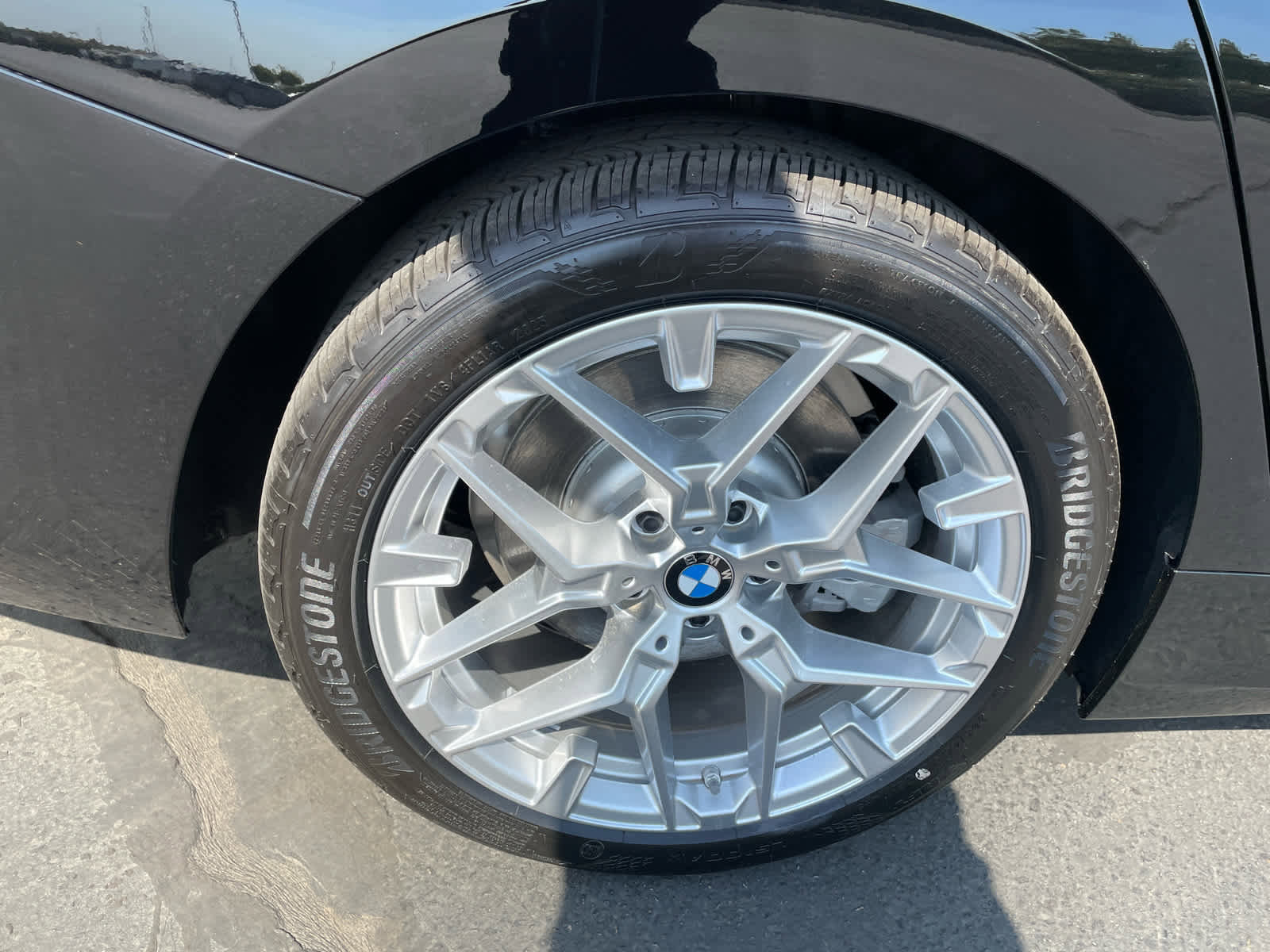 New 2025 BMW 330i Sedan w/ Convenience Package image 23