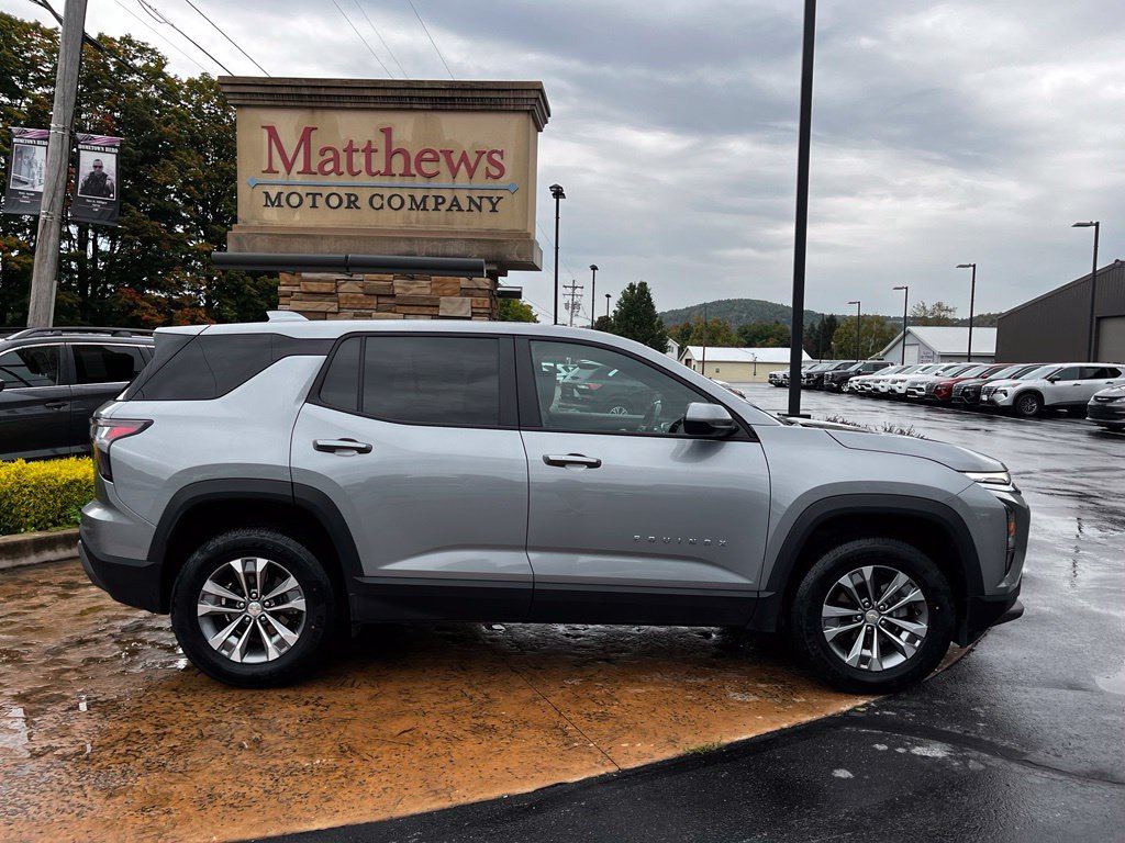 Used 2025 Chevrolet Equinox LT AWD/4WD image 4