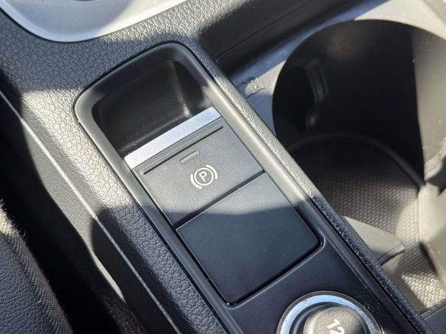 Used 2019 Audi Q3 2.0T Premium w/ Convenience Package AWD/4WD image 9