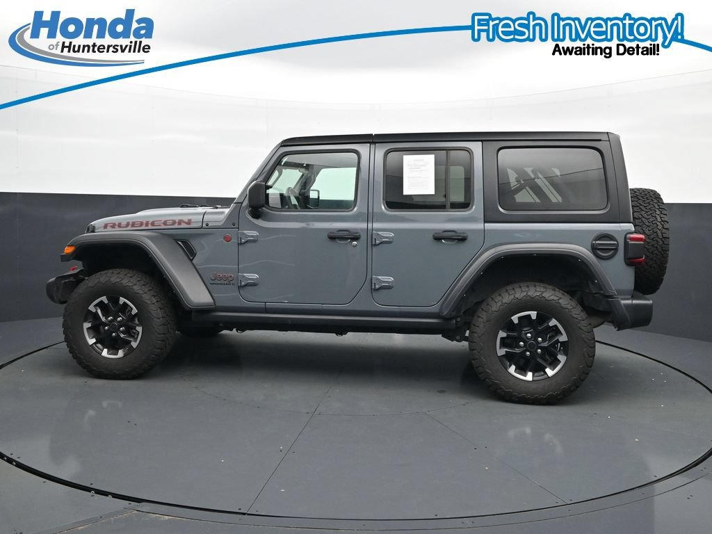 Used 2025 Jeep Wrangler Unlimited Rubicon AWD/4WD image 6
