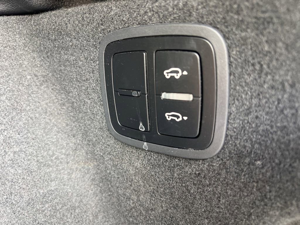Used 2024 Porsche Macan GTS AWD/4WD image 25