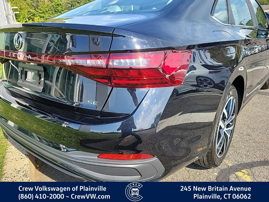 New 2027 Volkswagen Jetta SE FWD image 31