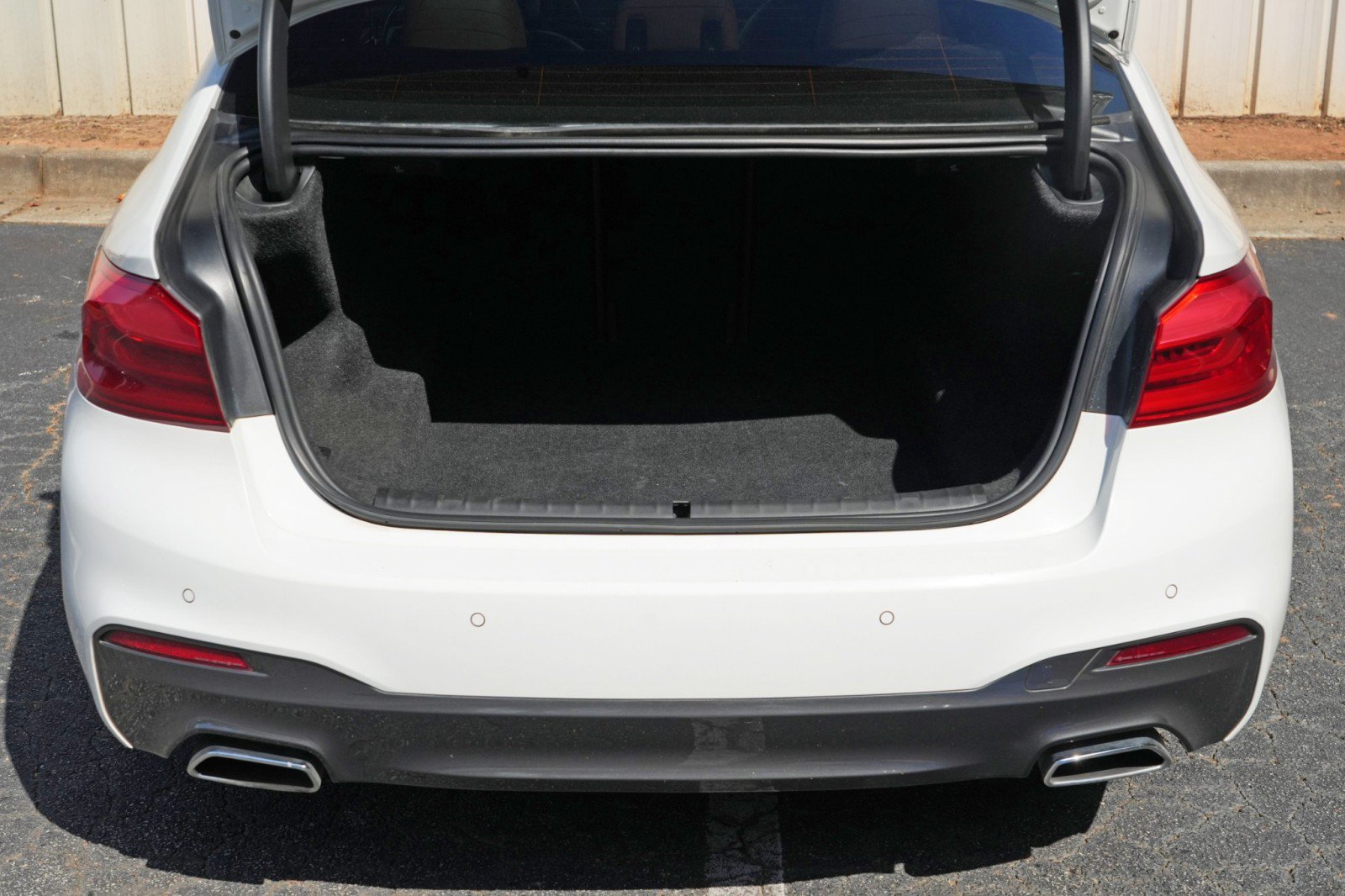 Used 2017 BMW 540i RWD image 9