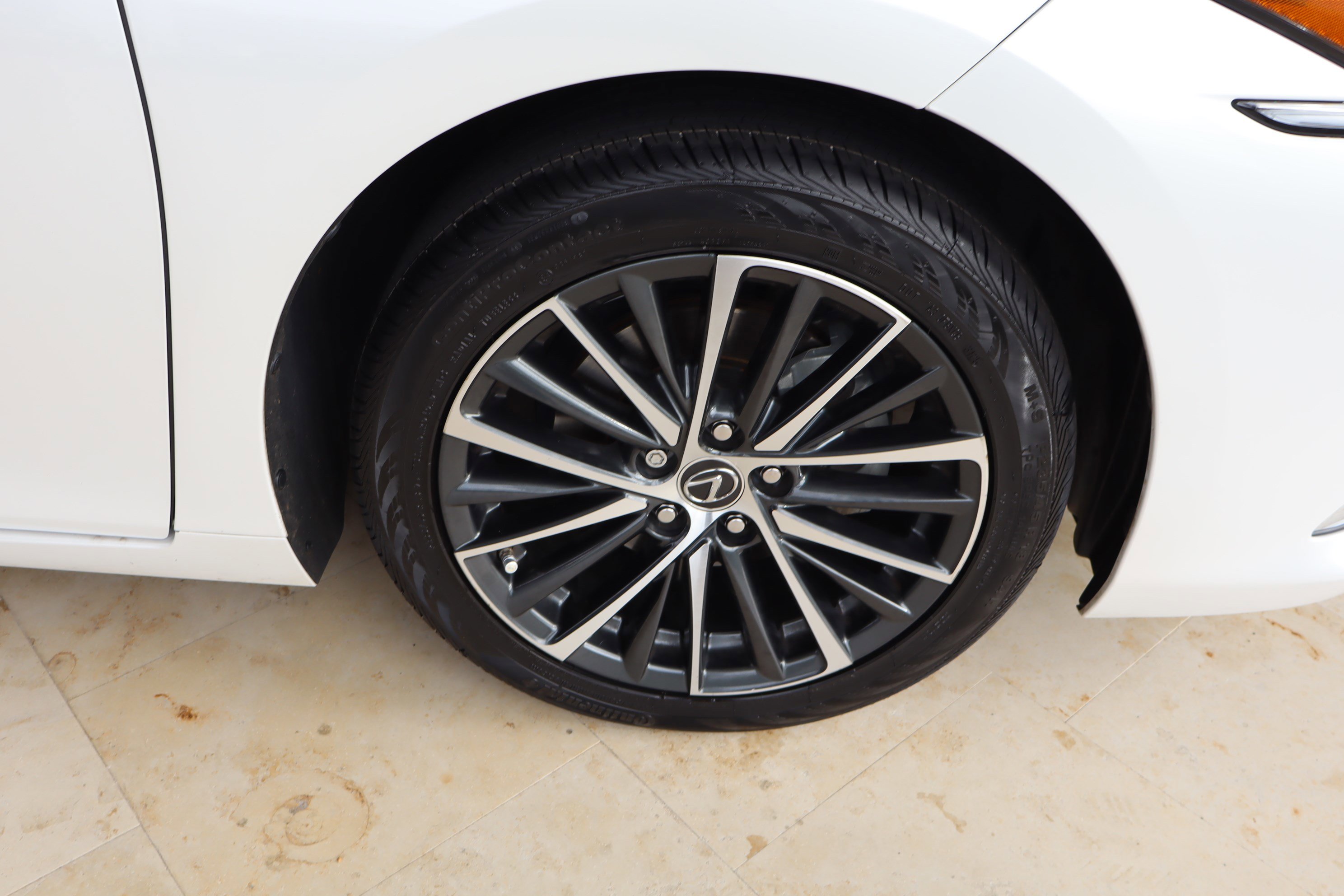 Used 2022 Lexus ES 350 w/ Premium Package image 36