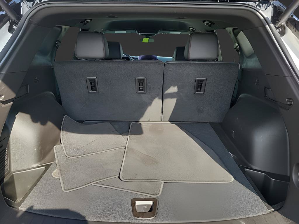Used 2024 Chevrolet Blazer RS w/ Enhanced Convenience Package FWD image 9