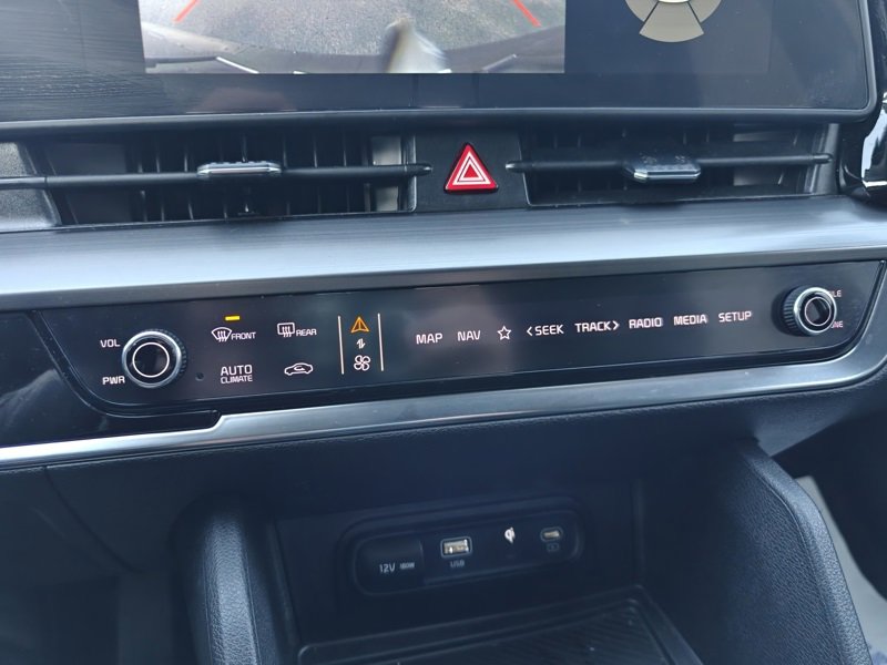 Used 2023 Kia Sportage EX image 23