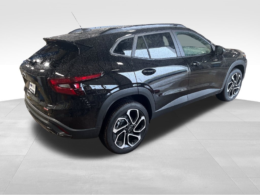 New 2026 Chevrolet Trax RS w/ Driver Confidence Package FWD image 5