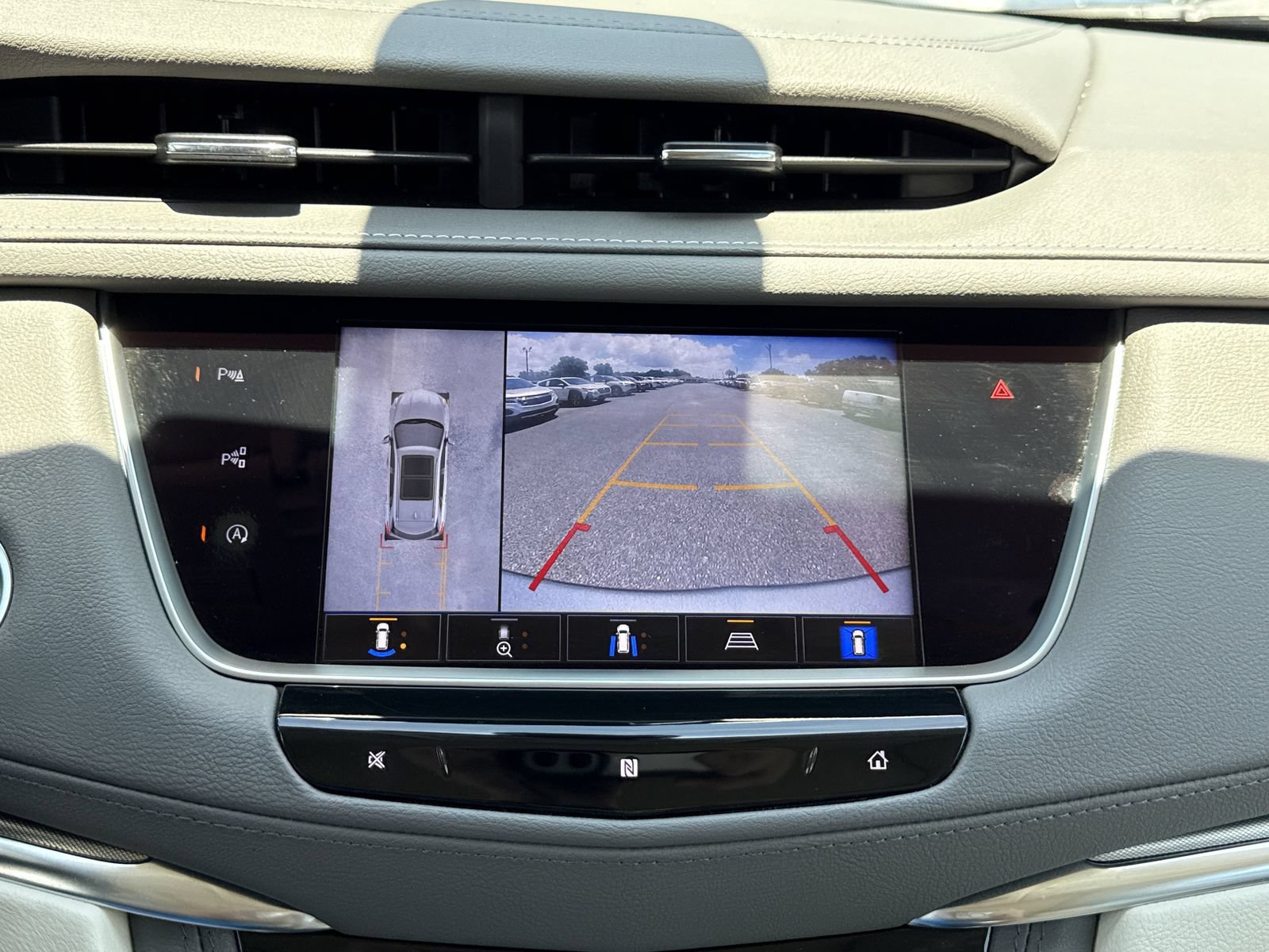 Used 2021 Cadillac XT5 Premium Luxury FWD image 30