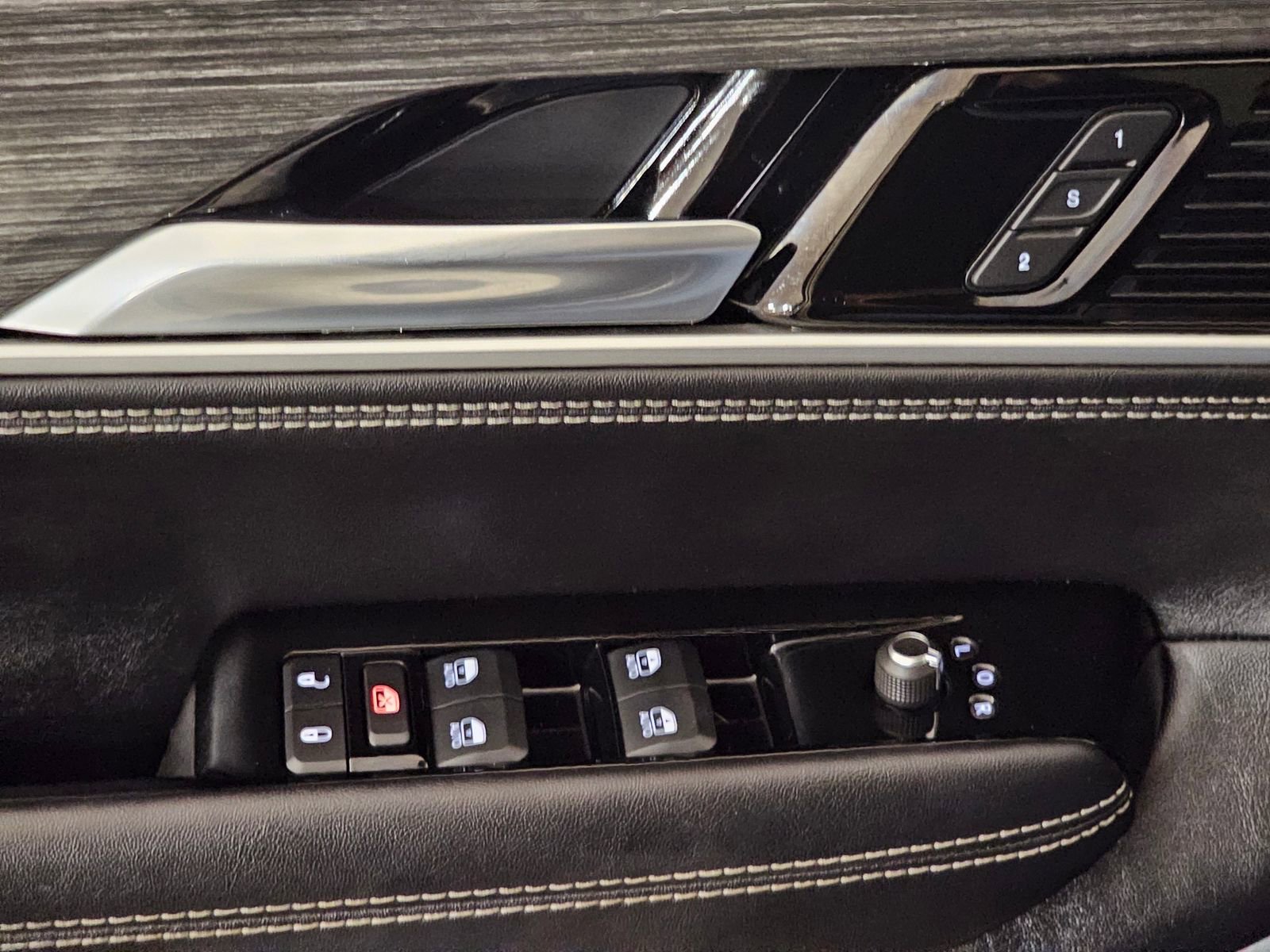 Used 2022 Jeep Wagoneer Series II w/ Premium Group I AWD/4WD image 20