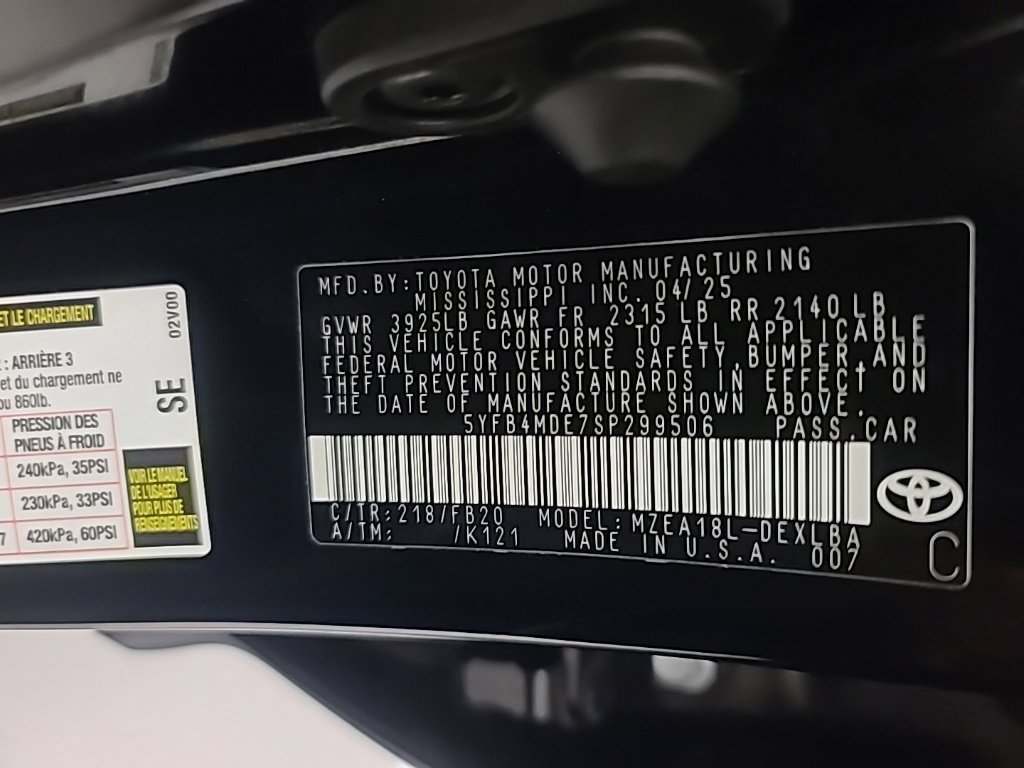 Used 2025 Toyota Corolla LE FWD image 39