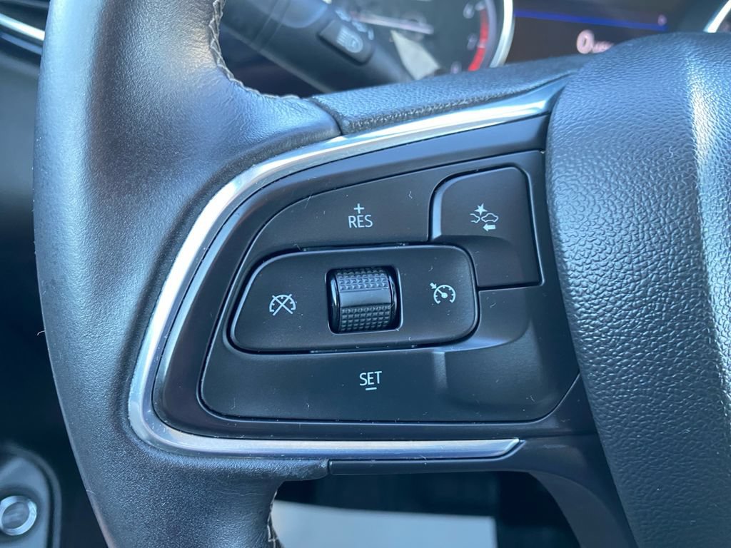 Used 2020 Buick Encore GX Select w/ Sport Touring Package AWD/4WD image 37