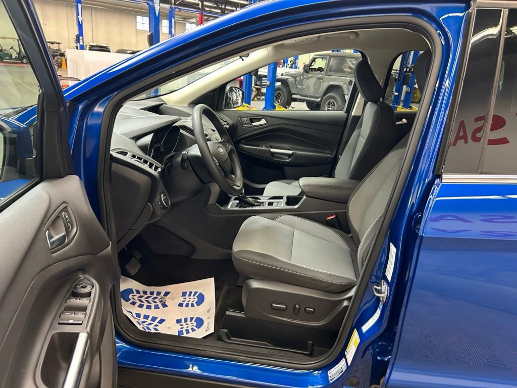 Used 2018 Ford Escape SE FWD image 22