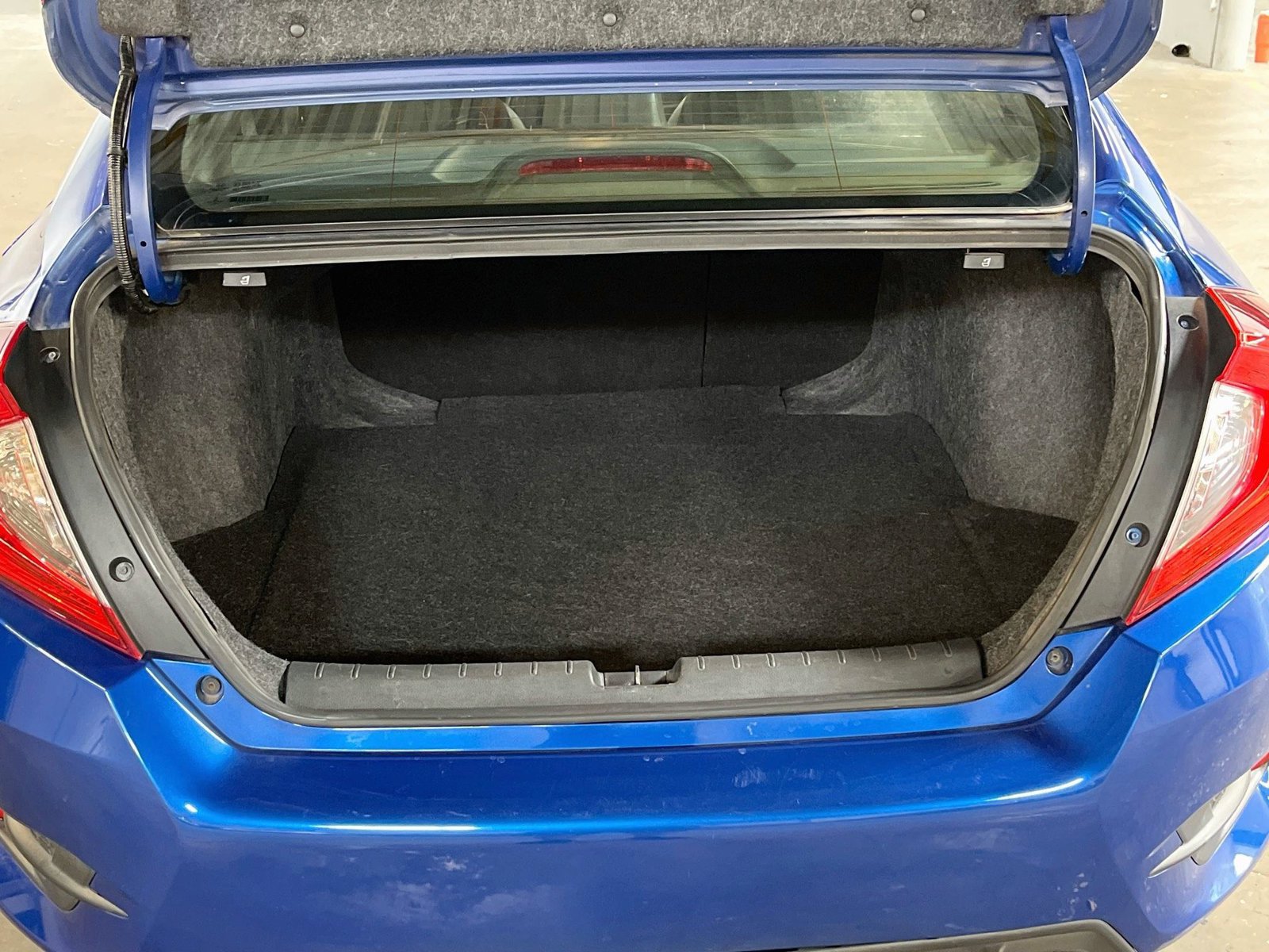 Used 2020 Honda Civic Sport image 23