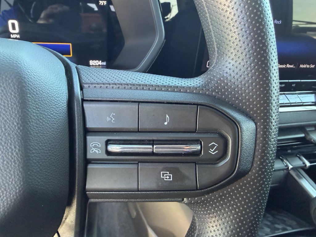 Used 2026 Chevrolet Colorado W/T RWD image 32