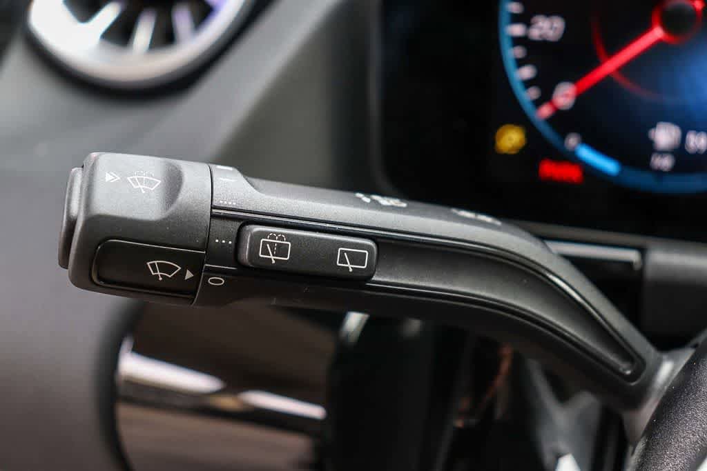 Used 2023 Mercedes-Benz GLA 250 w/ Premium Package image 21