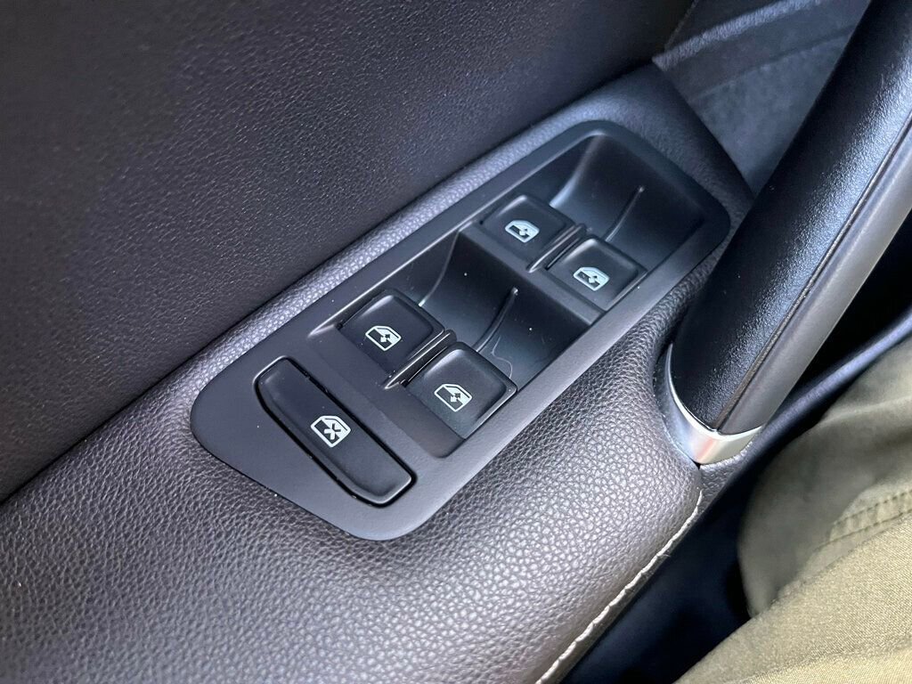 Used 2019 Volkswagen Golf Alltrack SE image 51