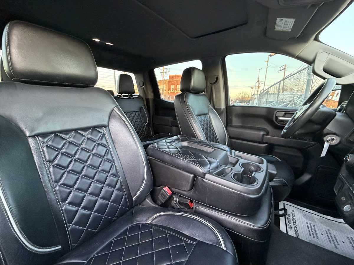 Used 2019 Chevrolet Silverado 1500 Custom w/ Custom Value Package image 24