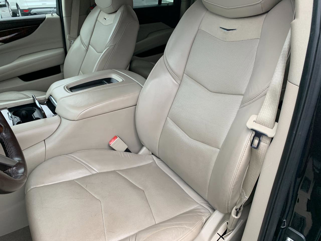 Used 2015 Cadillac Escalade ESV Premium image 13