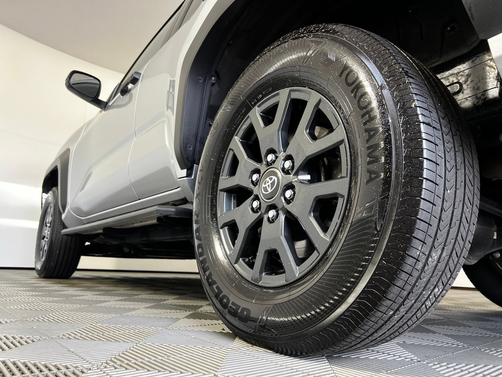 Certified 2025 Toyota 4Runner SR5 AWD/4WD image 24