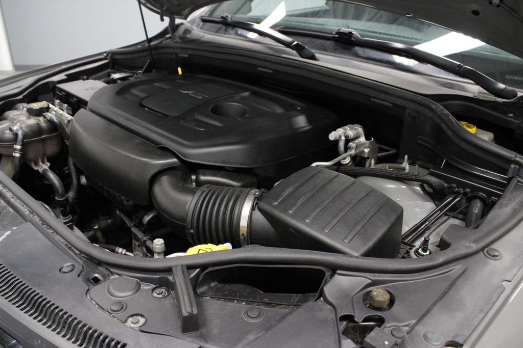 Used 2021 Jeep Grand Cherokee Laredo X AWD/4WD image 13