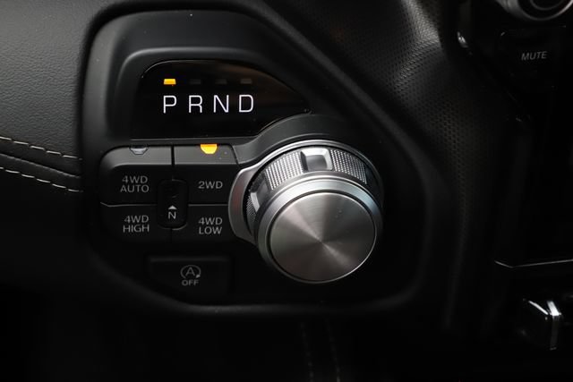 Used 2025 RAM 1500 Limited AWD/4WD image 36