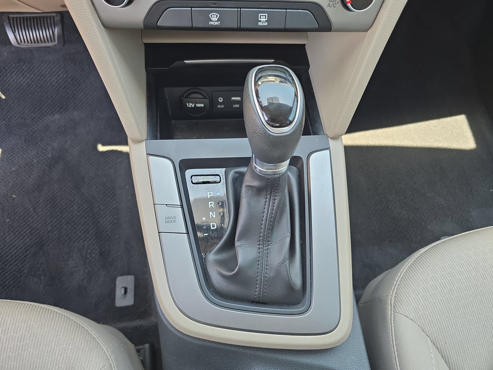 Used 2017 Hyundai Elantra SE FWD image 19