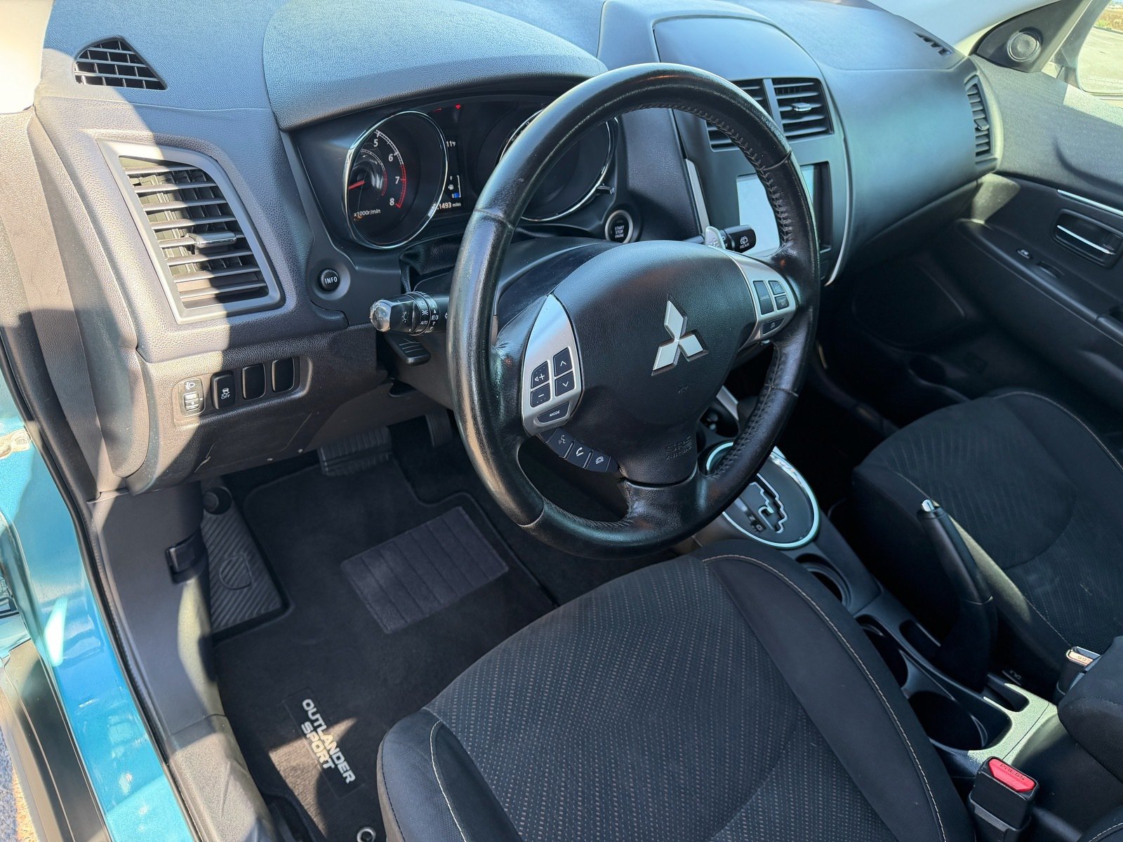 Used 2013 Mitsubishi Outlander Sport SE FWD image 14