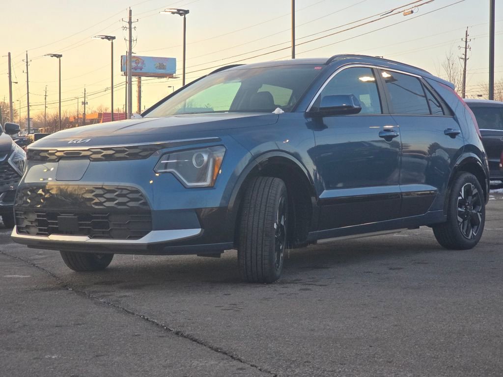 New 2025 Kia Niro Wind image 11