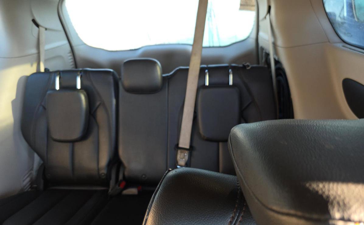 Used 2017 Chrysler Pacifica Touring-L FWD image 12