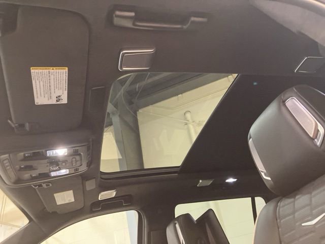 Used 2023 Cadillac Escalade Premium Luxury Platinum w/ LPO, Radiant Package image 20