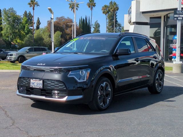 Certified 2024 Kia Niro Wind FWD image 7