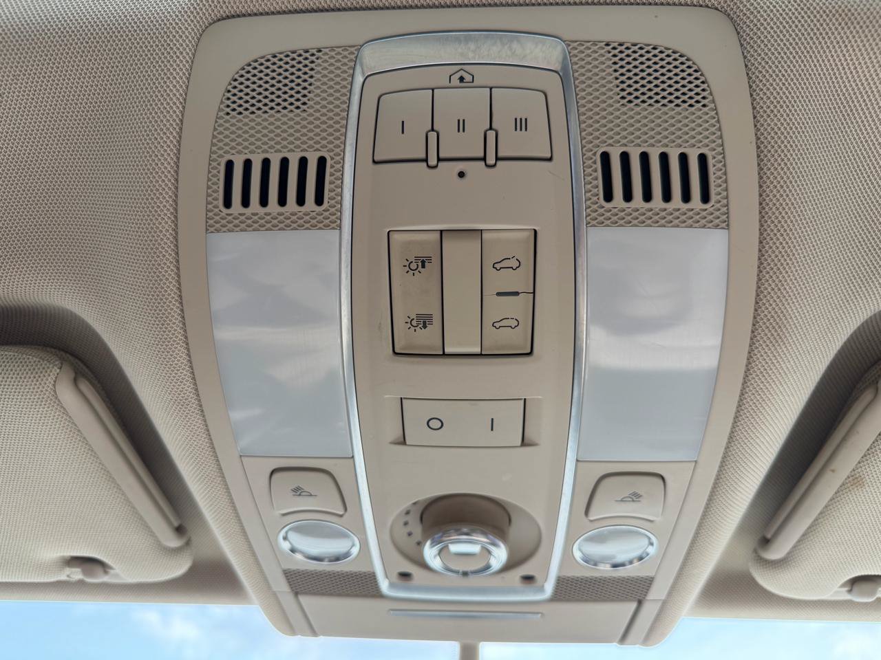 Used 2011 Audi Q7 3.0T Premium Plus AWD/4WD image 42