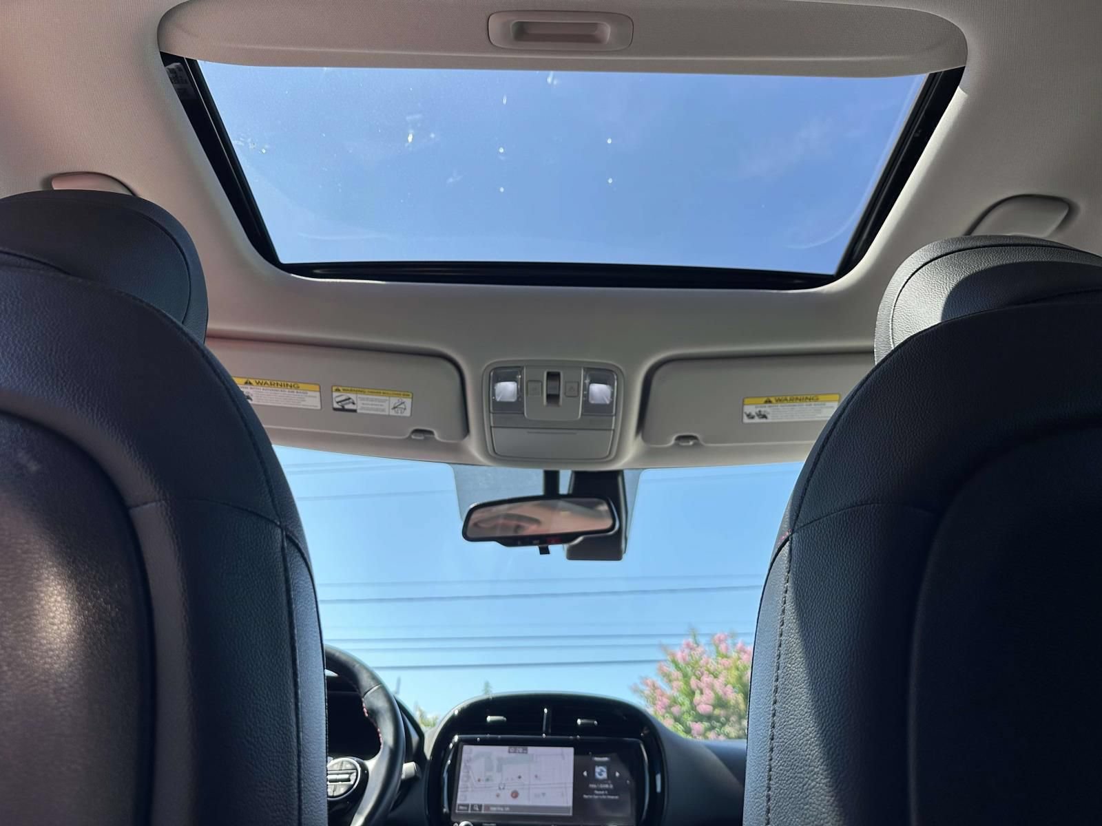 Used 2024 Kia Soul GT-Line w/ GT-Line Technology Package FWD image 8