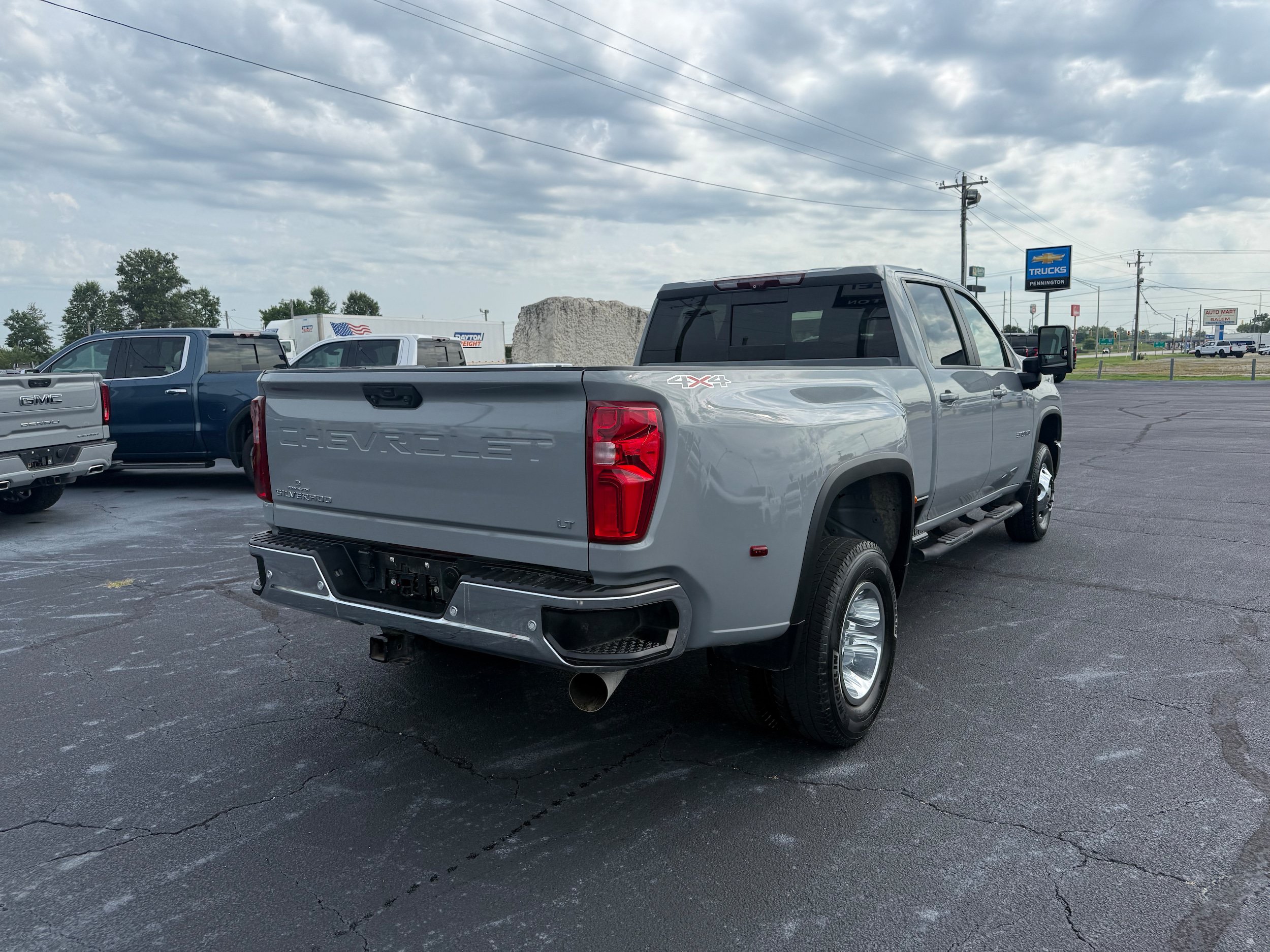 Used 2024 Chevrolet Silverado 3500 LT w/ Safety Package AWD/4WD image 8