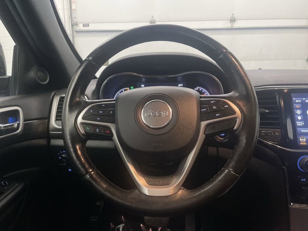 Used 2020 Jeep Grand Cherokee Altitude image 4