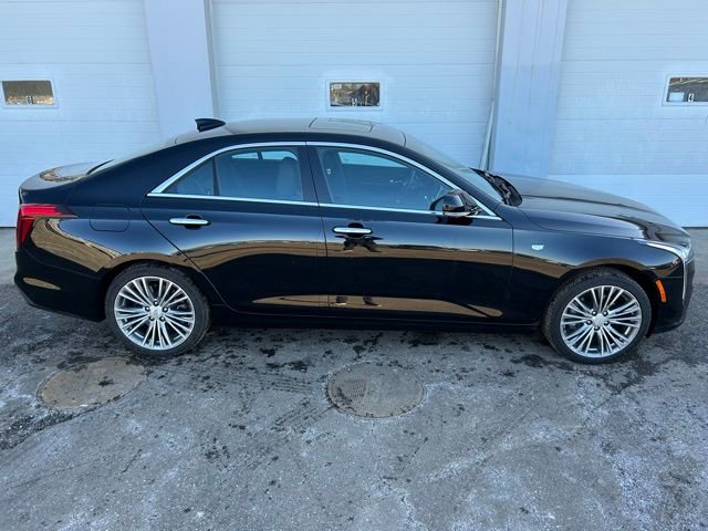 Used 2025 Cadillac CT4 Premium Luxury image 6