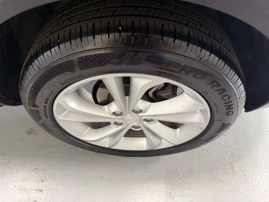 Used 2021 Buick Encore GX Preferred image 9