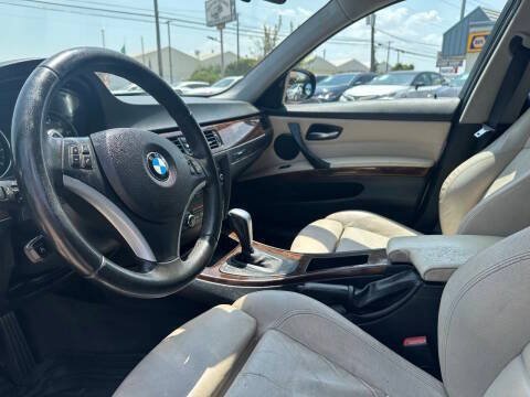 Used 2011 BMW 328i Sedan RWD image 18