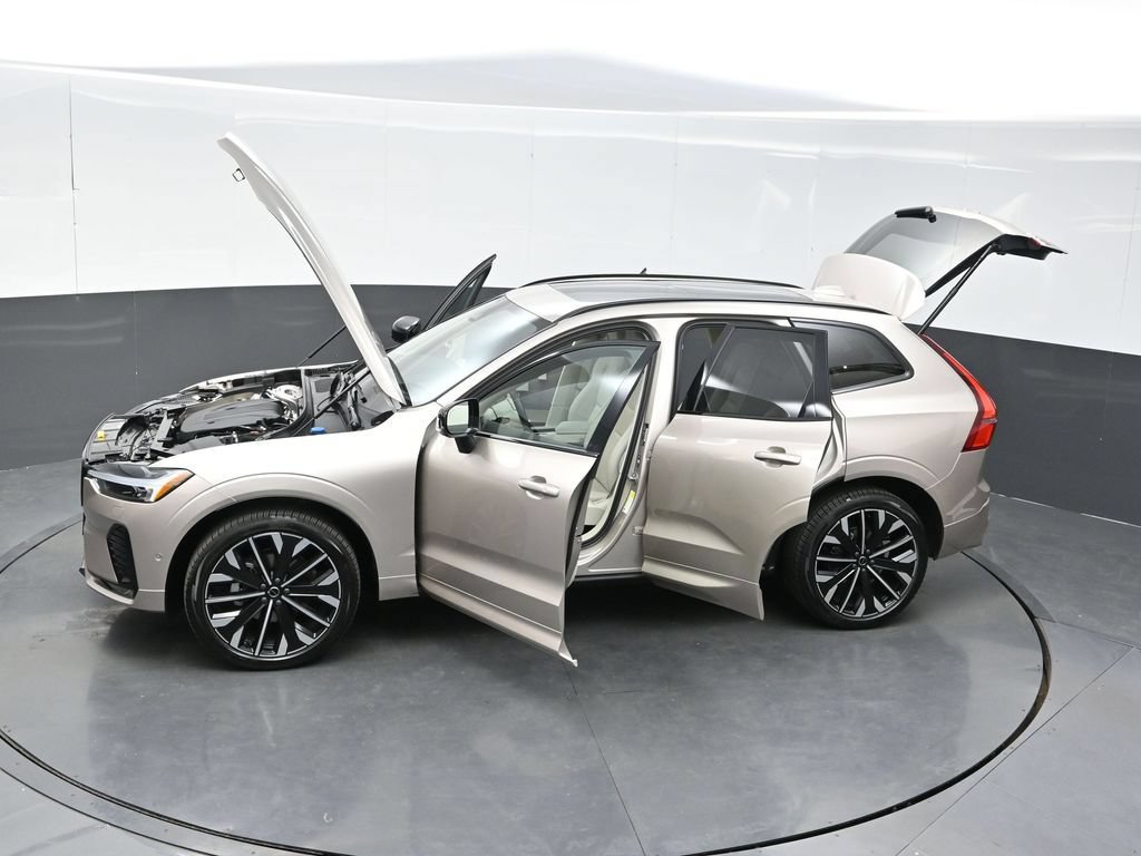 New 2026 Volvo XC60 B5 Ultra w/ Protection Package Premier AWD/4WD image 40