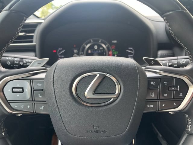 Used 2024 Lexus LX 600 4WD w/ Luxury Package image 17