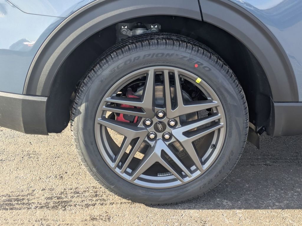 New 2026 Ford Explorer ST-Line w/ ST-Line Street Pack image 14