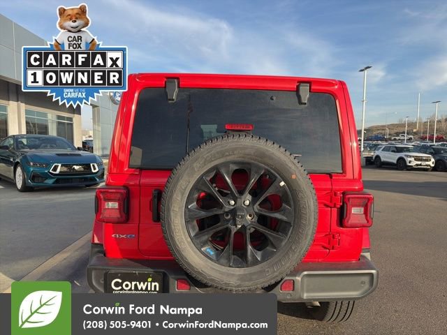 Used 2022 Jeep Wrangler Unlimited Sahara w/ Cold Weather Group image 6