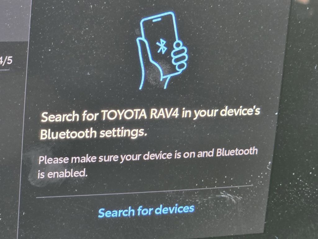 Used 2024 Toyota RAV4 XLE AWD/4WD image 8