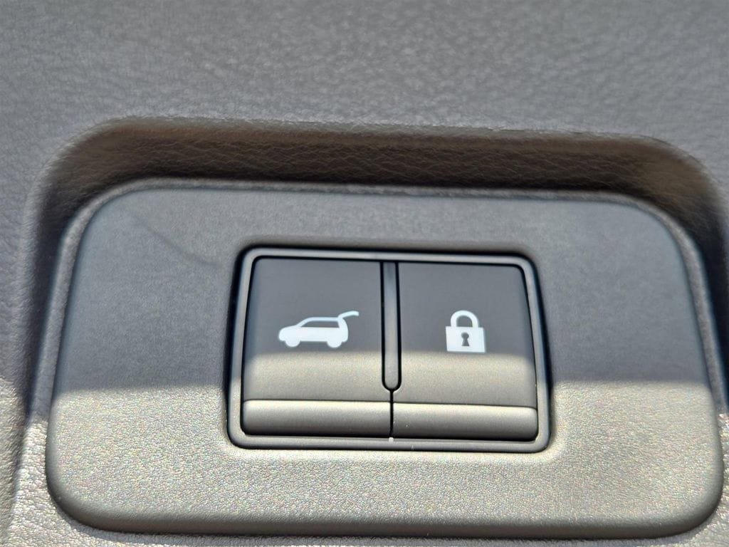 New 2026 Nissan Rogue SV w/ Cold Weather Package AWD/4WD image 19
