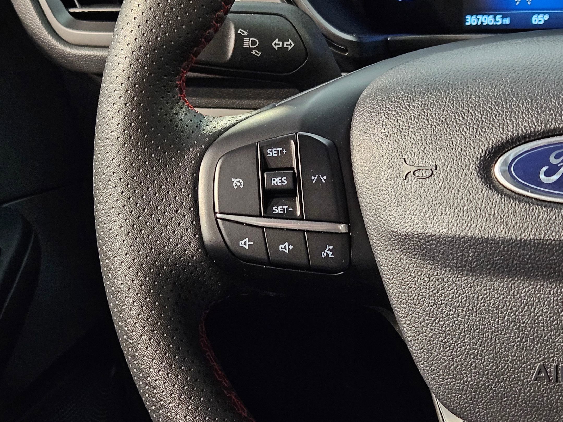 Used 2024 Ford Escape ST-Line AWD/4WD image 27